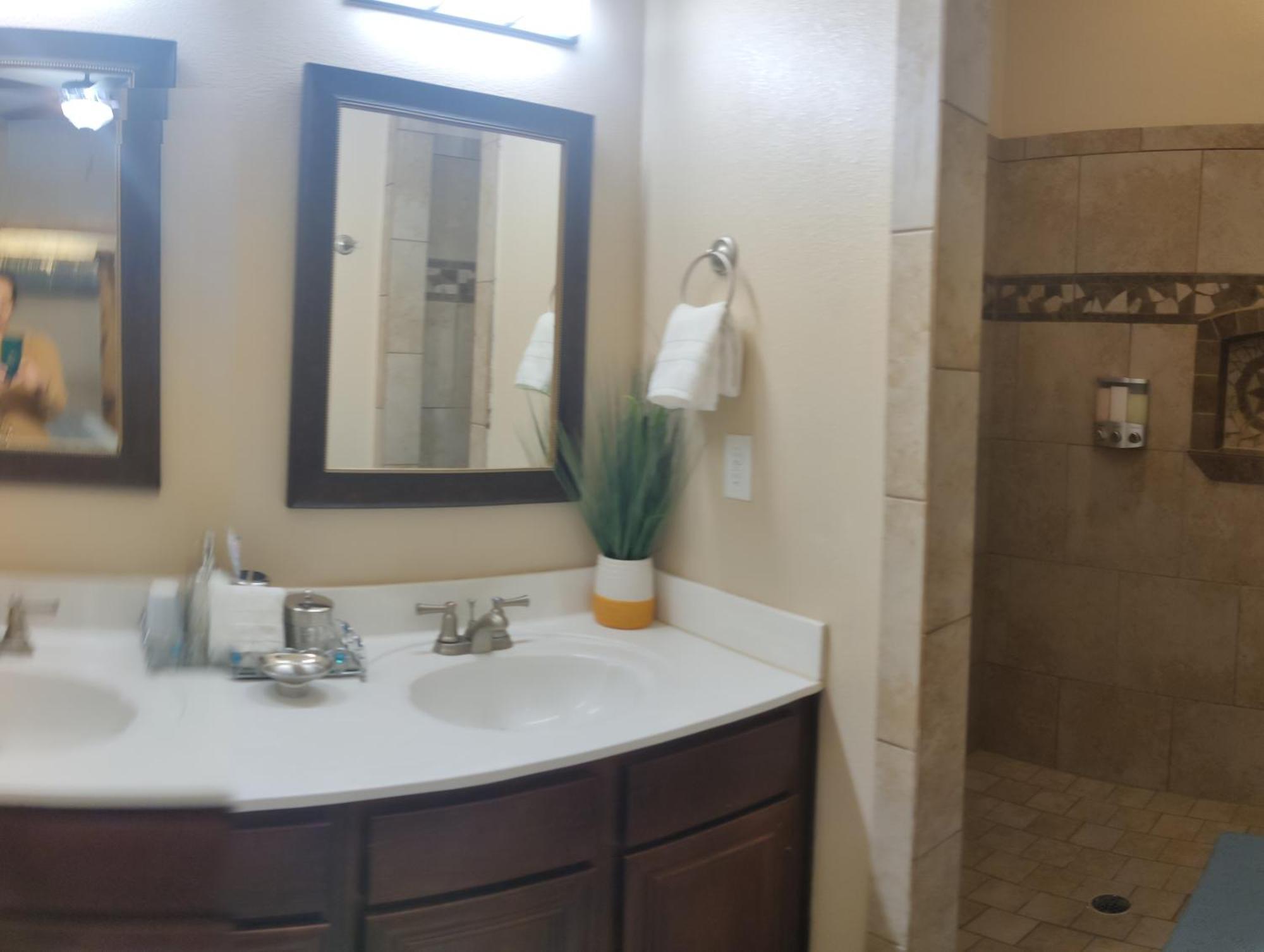 Wonderful, Plush & Luxurious 3 Bed Room Home El Paso Exterior photo