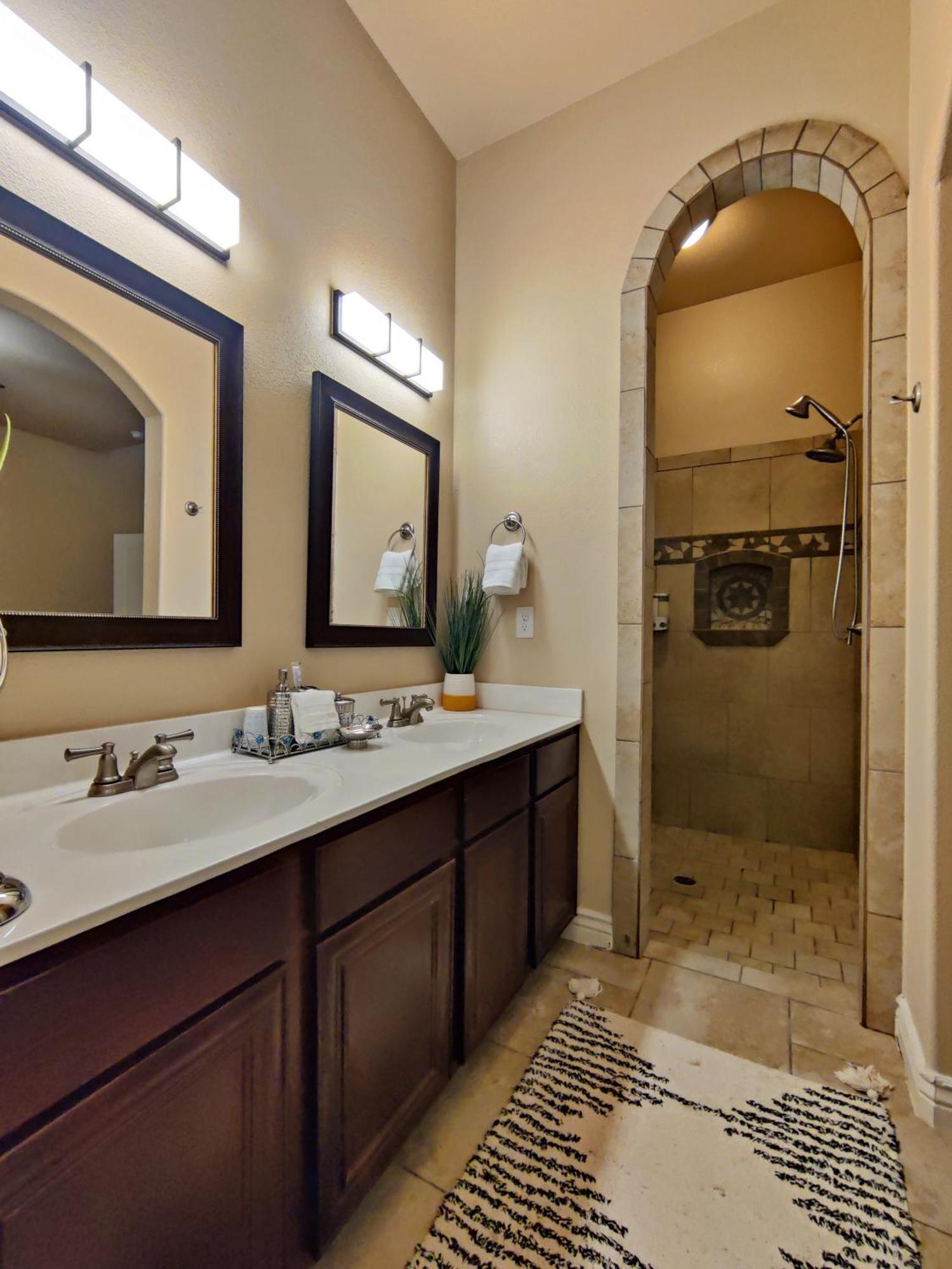 Wonderful, Plush & Luxurious 3 Bed Room Home El Paso Exterior photo